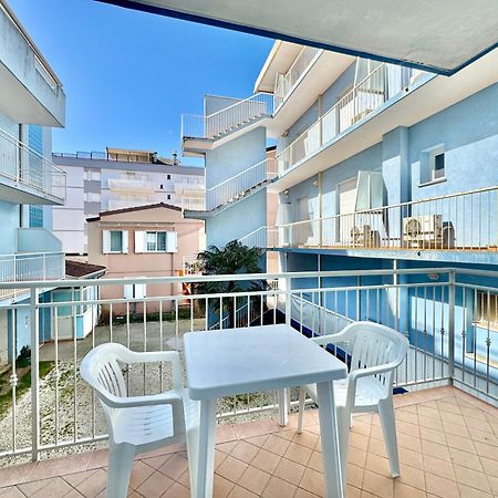 Rialto Apartment Lignano Sabbiadoro Bagian luar foto